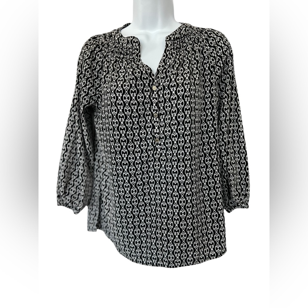 🆕 🩷 NWOT DANA BUCHMAN Black & White Geometric Print Blouse | Women’s XS